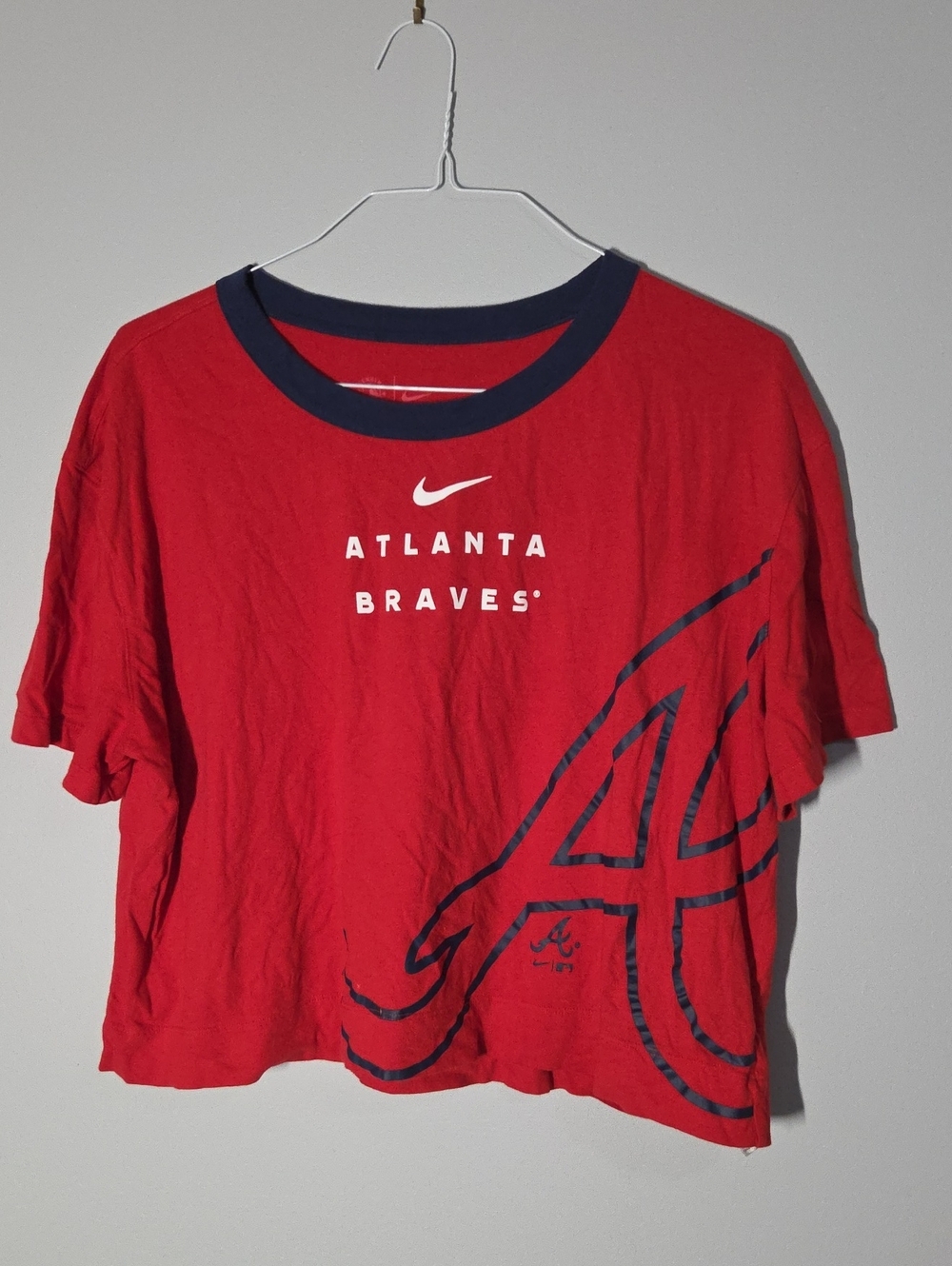 Nike Red Atlanta Braves Graphic Tee with Navy Trim